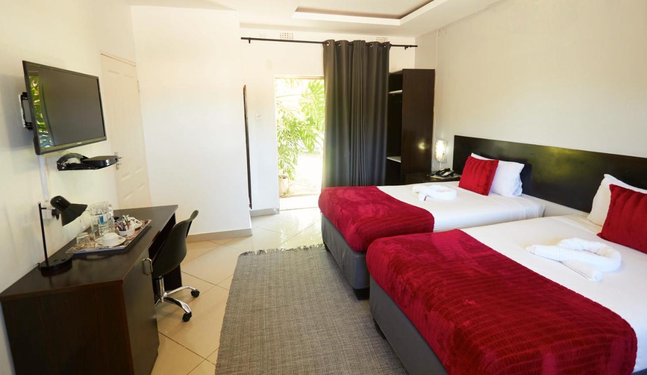 Laha Hotel Maun Exteriör bild