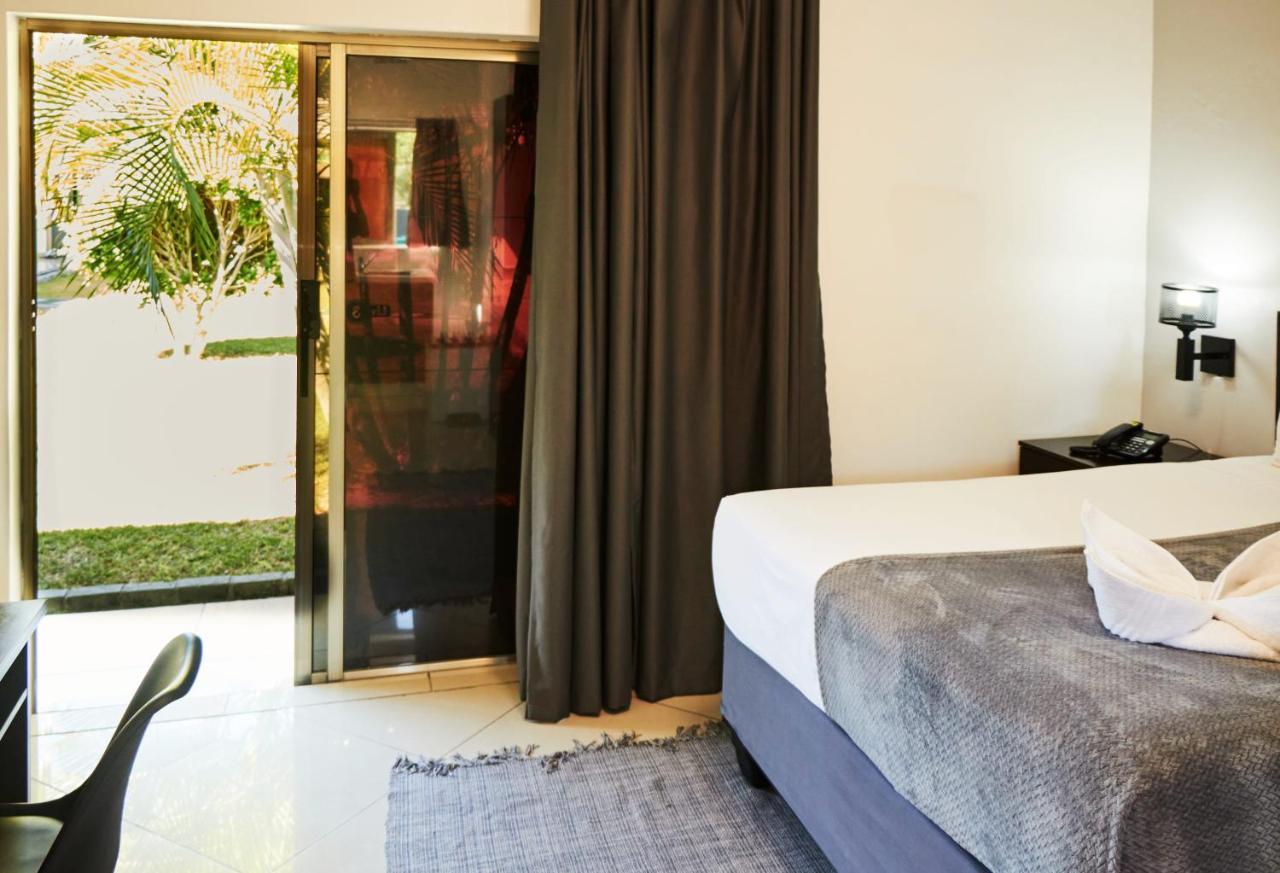 Laha Hotel Maun Exteriör bild