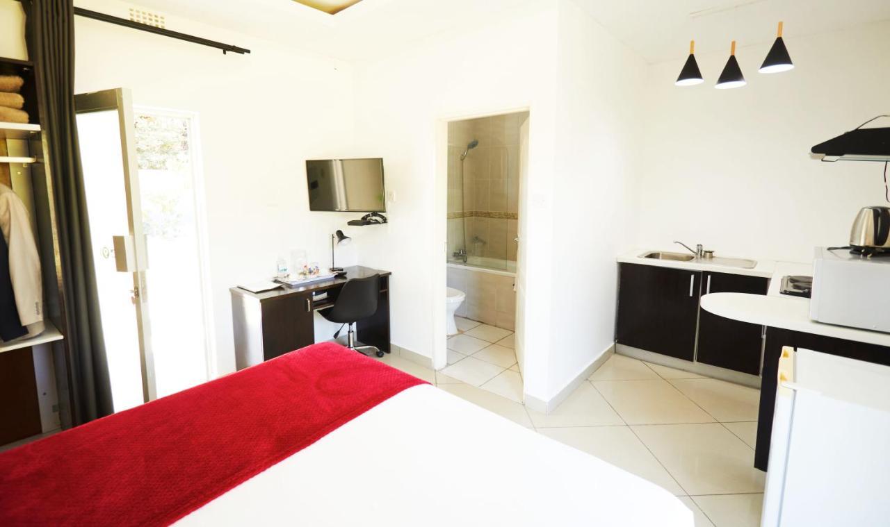 Laha Hotel Maun Exteriör bild