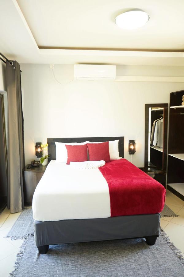 Laha Hotel Maun Exteriör bild